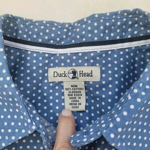 Duck Head Women's Cotton Button Up Shirt Size Medium Blue & White Dots Pattern.